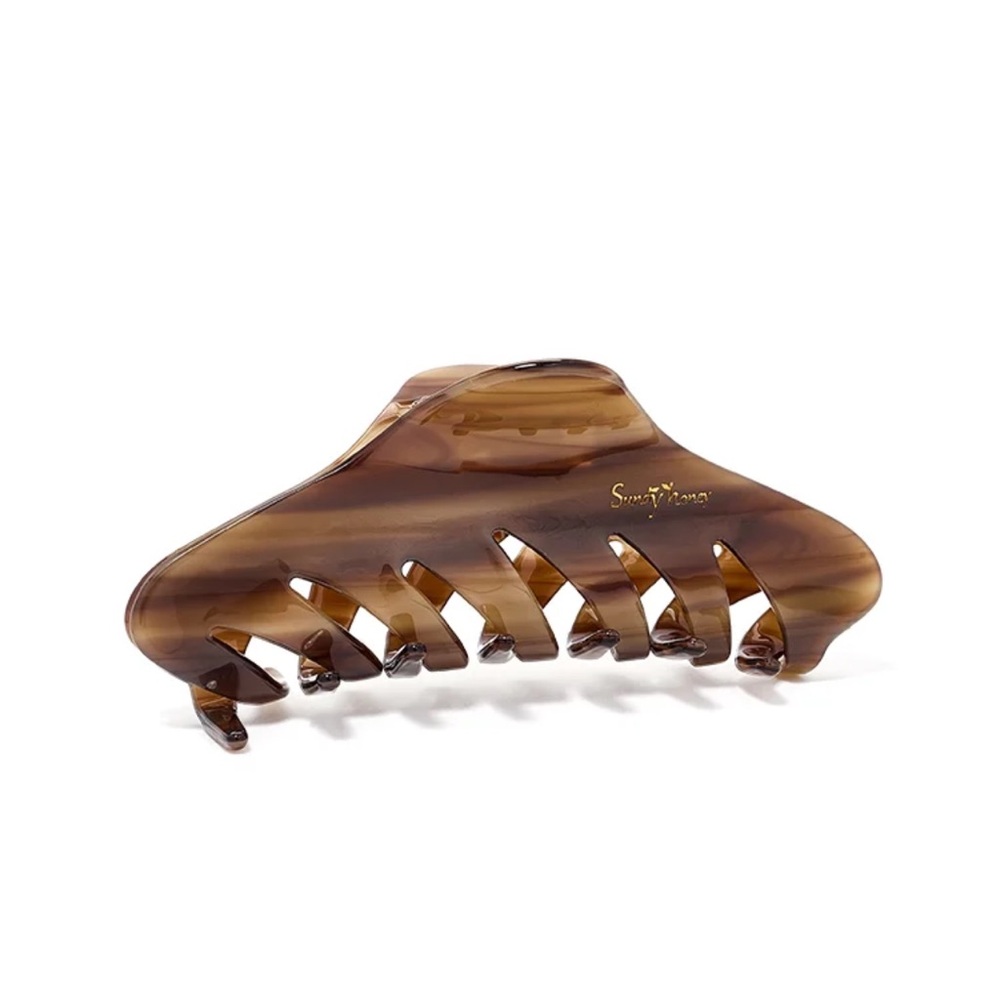 Brown Hair Claw Clip